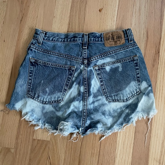 Bleached Gap Denim Shorts Size 8 - Picture 2 of 2
